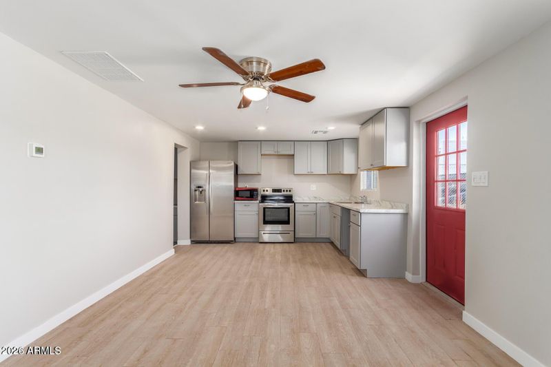 9424 N 2nd Pl, Phoenix, AZ 85020
