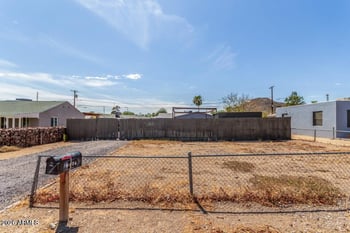 9424 2nd Pl, Phoenix, AZ 85020