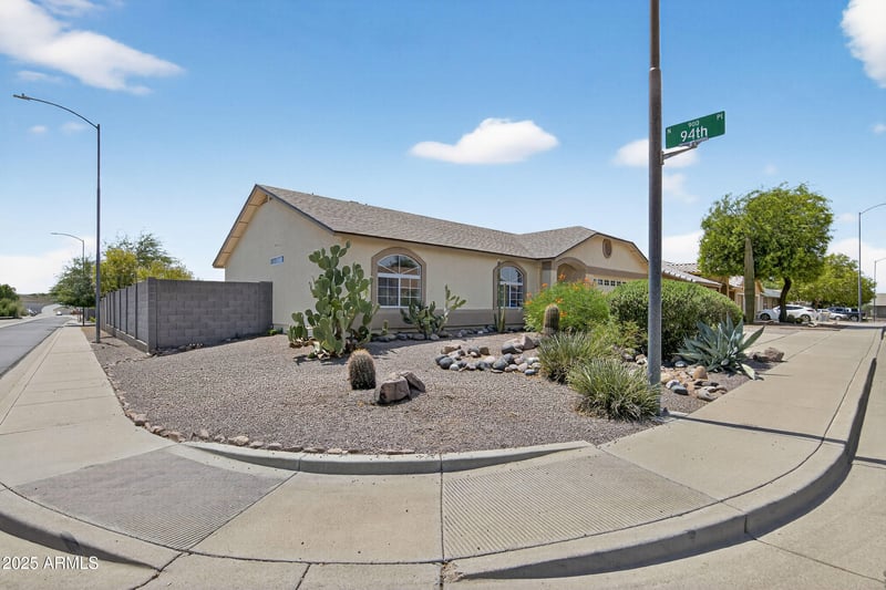 9425 Ensenada St, Mesa, AZ 85207