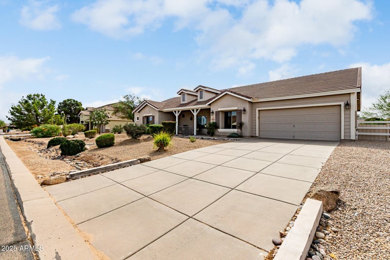 9425 Golddust Dr, Queen Creek, AZ 85144