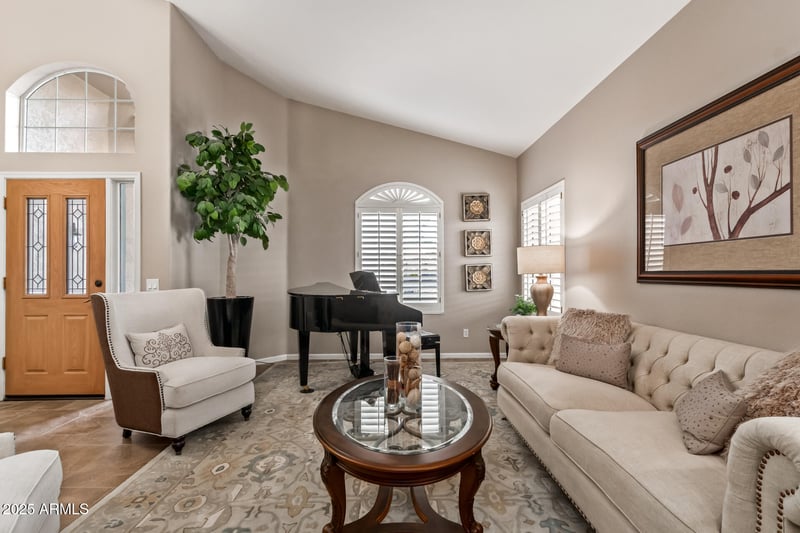 9425 Nacoma Dr, Sun Lakes, AZ 85248