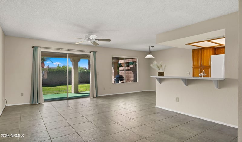 9425 W Mcrae Way, Peoria, AZ 85382