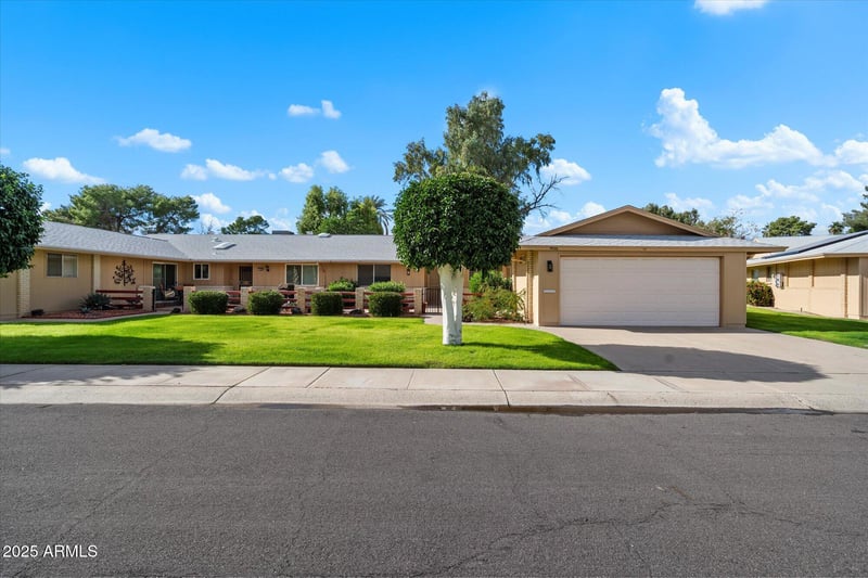 9426 109th Dr, Sun City, AZ 85351