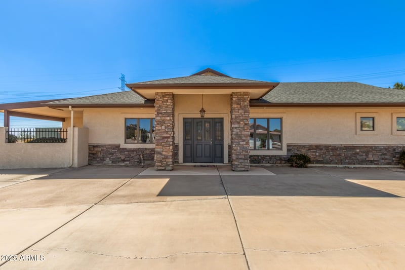 9426 112th Ave, Sun City, AZ 85351