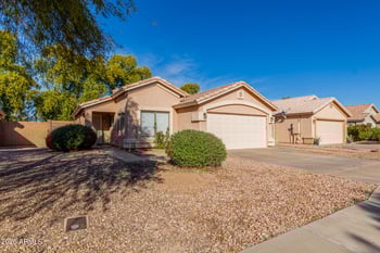 9426 Cinnabar Ave, Peoria, AZ 85345