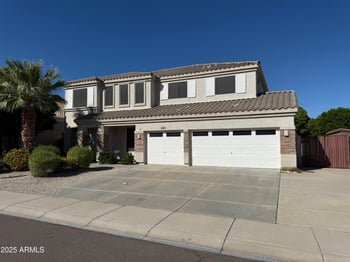 9426 Melinda Ln, Peoria, AZ 85382