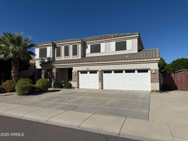 9426 Melinda Ln, Peoria, AZ 85382