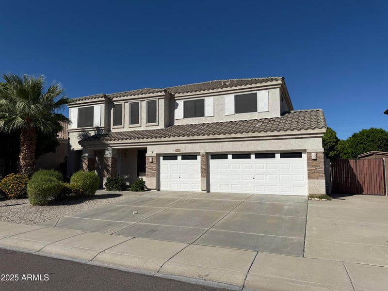 9426 Melinda Ln, Peoria, AZ 85382