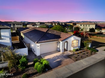 9426 Saturn Ave, Mesa, AZ 85212