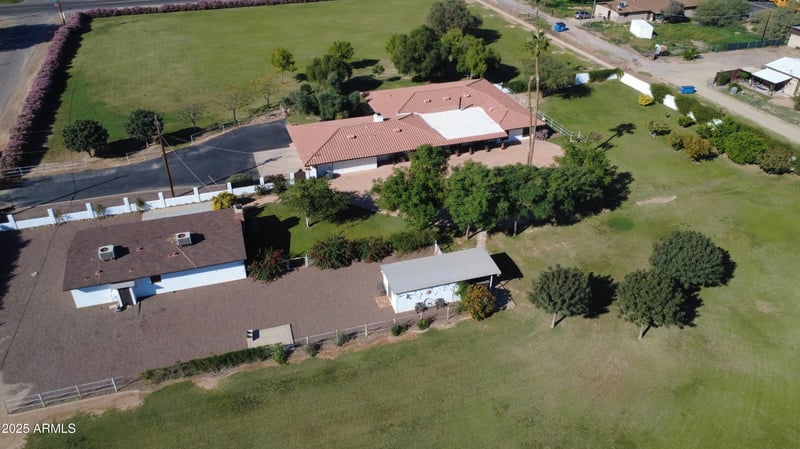 9427 51st Ave, Laveen, AZ 85339