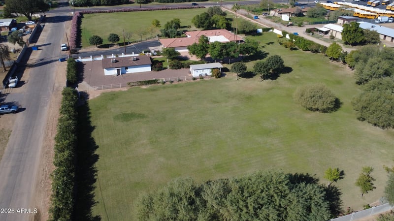 9427 51st Ave, Laveen, AZ 85339