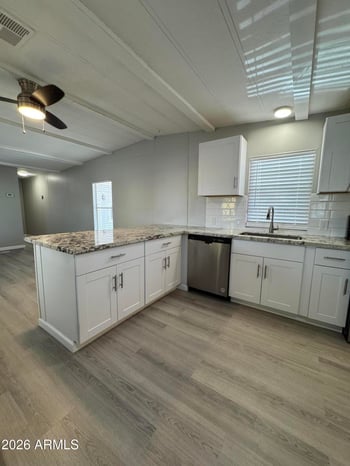 9427 E University Dr #18, Mesa, AZ 85207