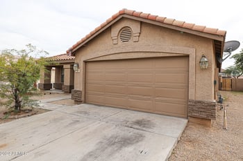 9427 Elm St, Phoenix, AZ 85037