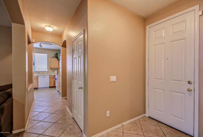 9428 E Kilarea Ave, Mesa, AZ 85209