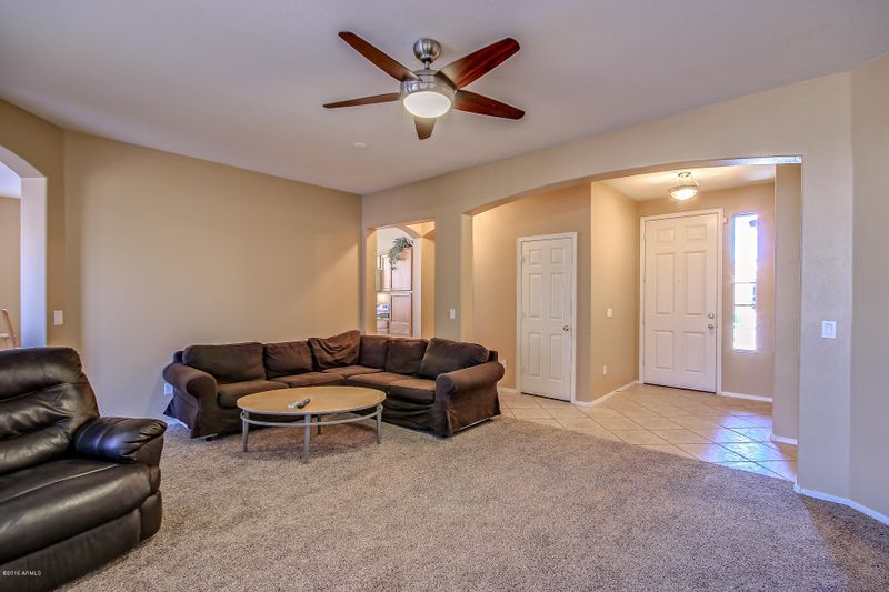 9428 E Kilarea Ave, Mesa, AZ 85209