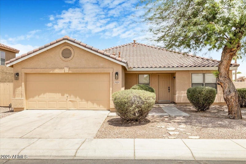 9428 Highland Ave, Phoenix, AZ 85037