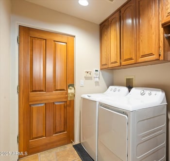 9429 19th St, Phoenix, AZ 85020
