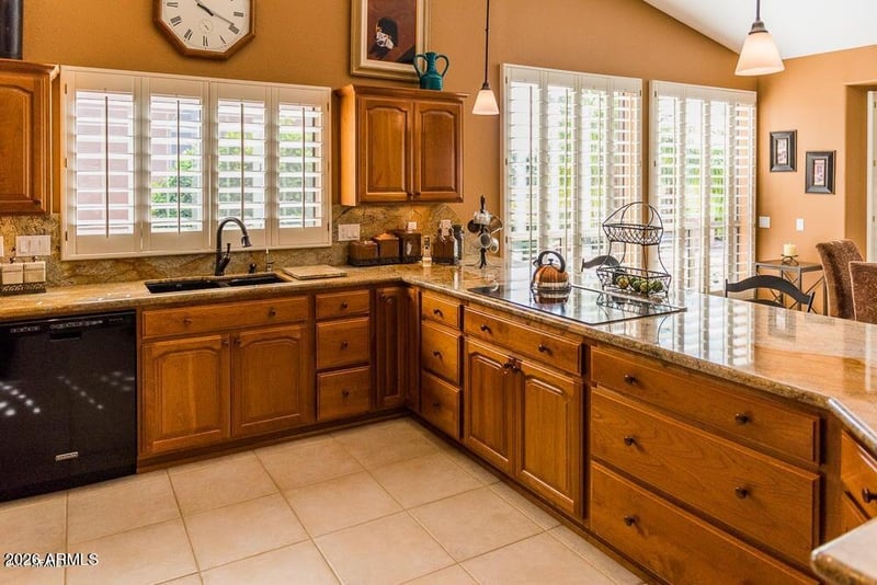 9429 E Sunridge Dr, Sun Lakes, AZ 85248