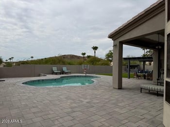 943 E Desert Flower Ln, Phoenix, AZ 85048