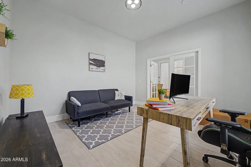 943 Elmwood Pl, Chandler, AZ 85249