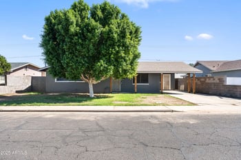 943 Lazona Dr, Mesa, AZ 85204