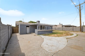 943 Lazona Dr, Mesa, AZ 85204