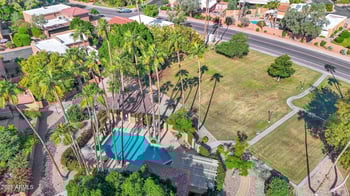 943 Lois Ln, Phoenix, AZ 85020