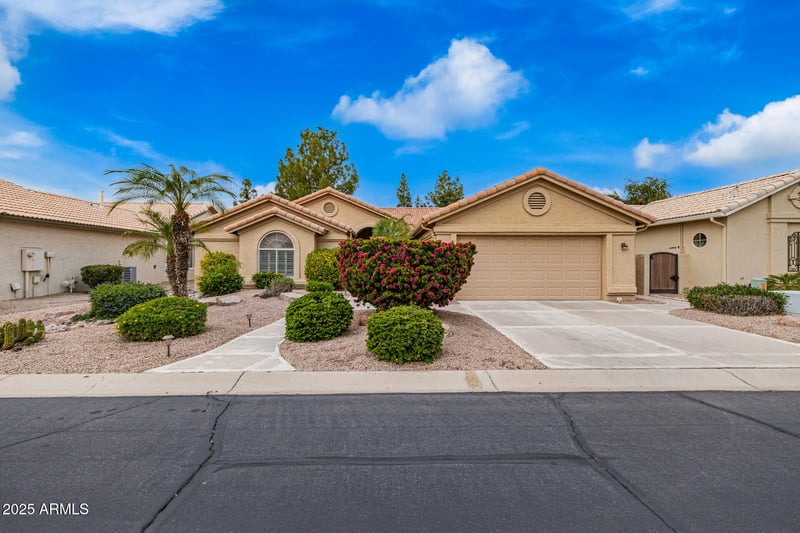 9430 Nacoma Dr, Sun Lakes, AZ 85248