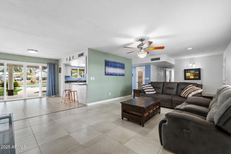 9430 Mariposa Grande Ln, Peoria, AZ 85383
