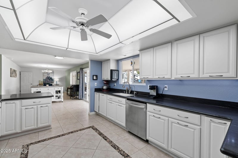 9430 Mariposa Grande Ln, Peoria, AZ 85383