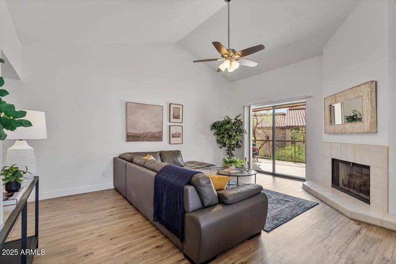 9430 Mission Ln #201, Scottsdale, AZ 85258