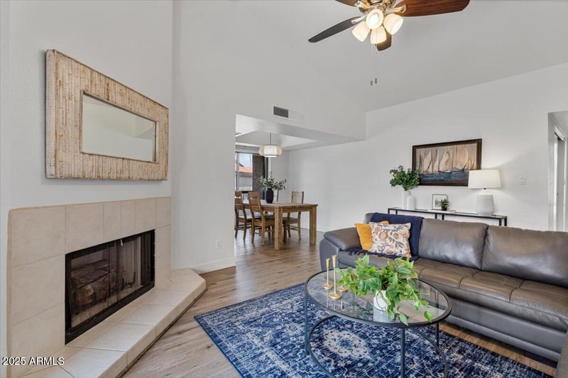 9430 Mission Ln #201, Scottsdale, AZ 85258