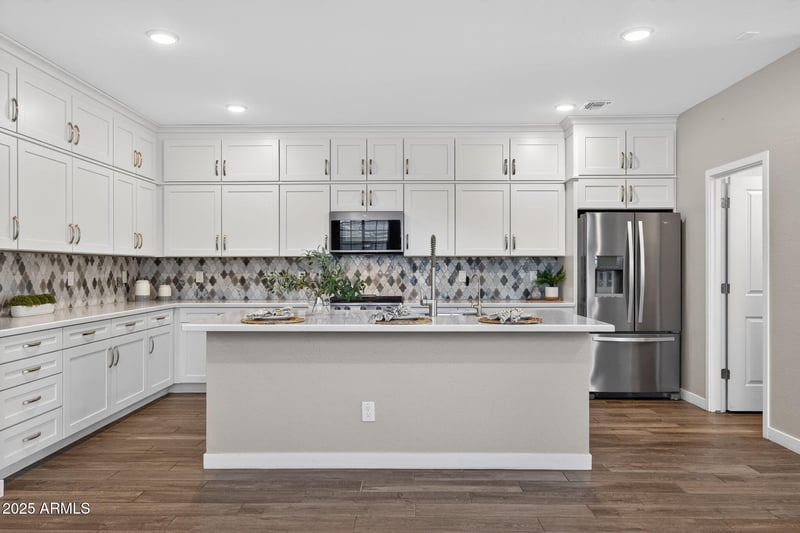 9430 Solina Ave, Mesa, AZ 85212