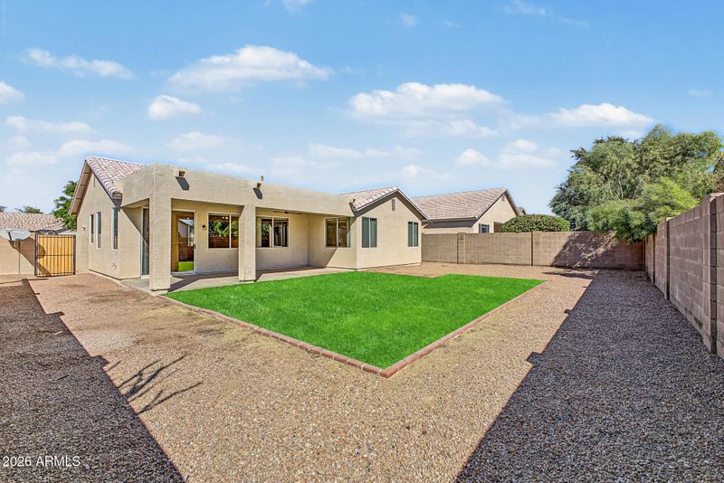 9433 E Kiva Ave, Mesa, AZ 85209