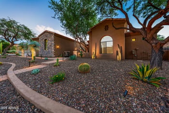 9433 E Monument Dr, Scottsdale, AZ 85262
