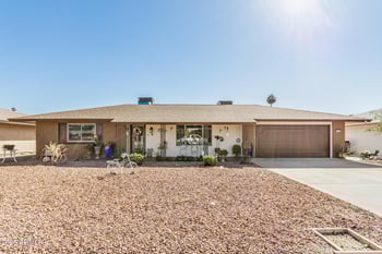 9433 Greenway Rd, Sun City, AZ 85351