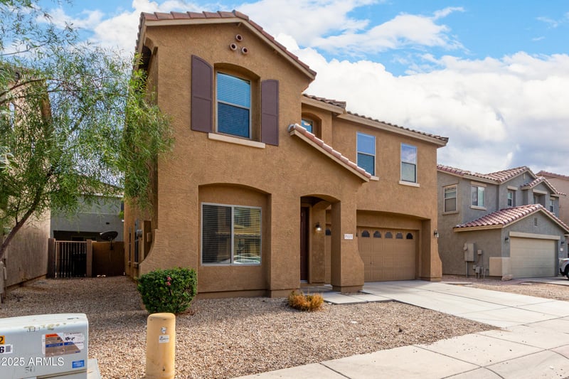 9433 Jamestown Rd, Phoenix, AZ 85037