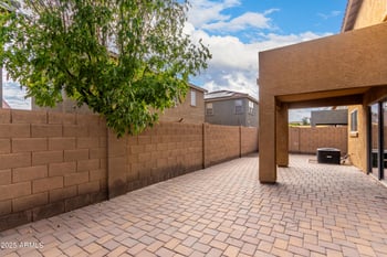 9433 Jamestown Rd, Phoenix, AZ 85037