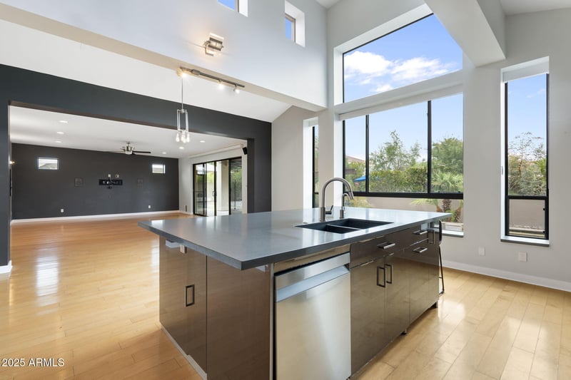 9433 Stanley Pl, Tempe, AZ 85284