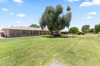 9434 Greenway Rd, Sun City, AZ 85351