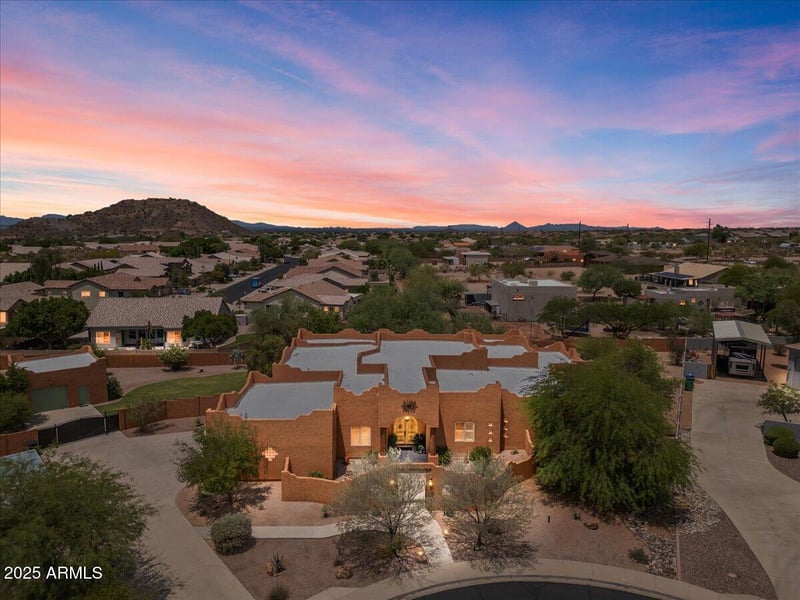 9435 Hobart Cir, Mesa, AZ 85207