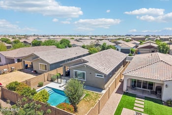 9436 Willow Bend Ln, Phoenix, AZ 85037