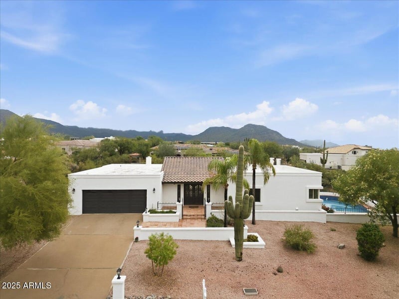 9437 Calle De Valle Dr, Scottsdale, AZ 85255