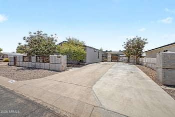 9437 Emelita Ave, Mesa, AZ 85208