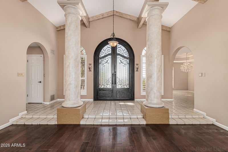 9438 Casitas Del Rio Dr, Scottsdale, AZ 85255