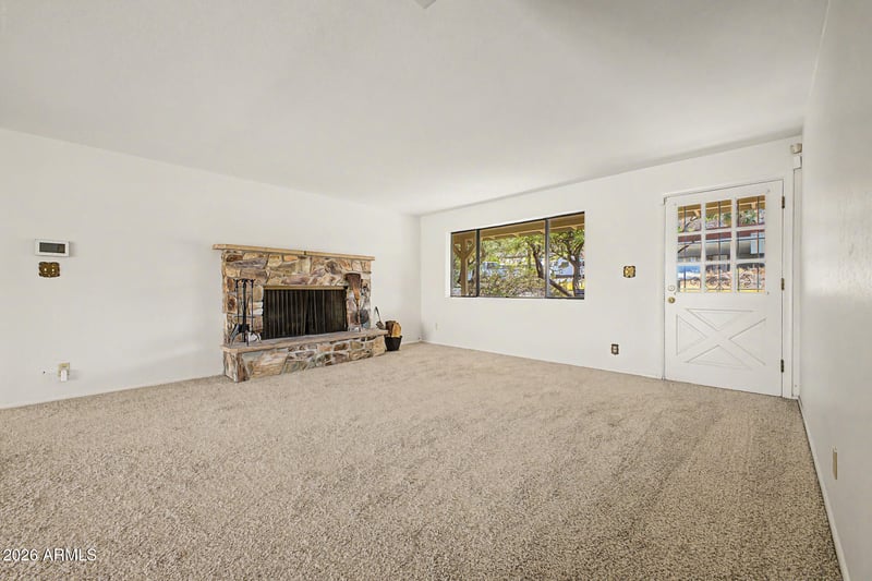 9438 N 16th Pl, Phoenix, AZ 85020
