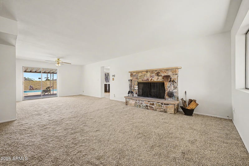 9438 N 16th Pl, Phoenix, AZ 85020
