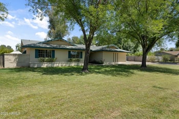 944 Melody Dr, Gilbert, AZ 85234