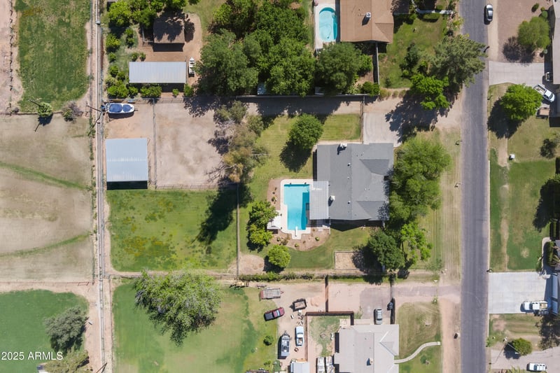 944 Melody Dr, Gilbert, AZ 85234