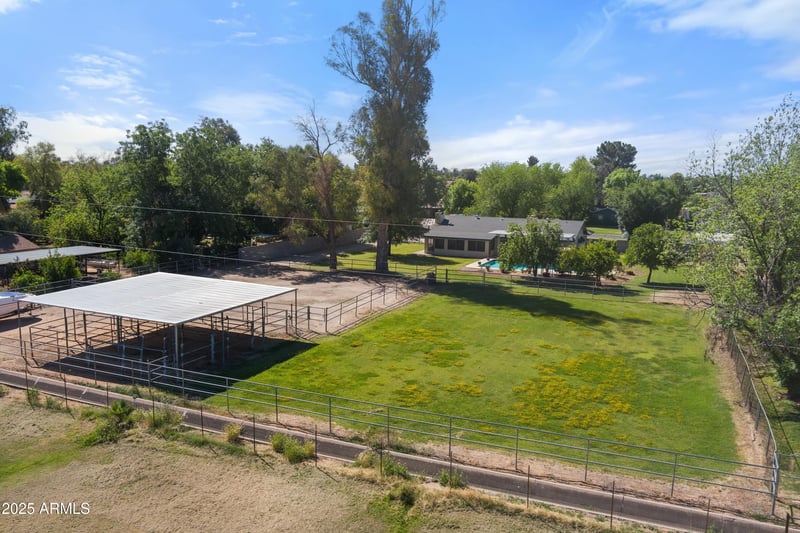 944 Melody Dr, Gilbert, AZ 85234